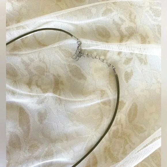 Hot Fashion Women/Girls Teddy Bear & Burger Charms Pendant & Waxed Cord Necklace - Picture 3 of 7